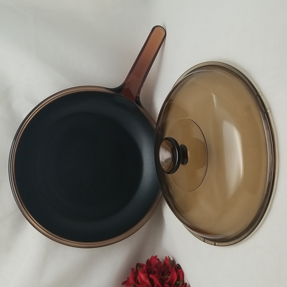Large Corning Vision Non Stick Frying Pan With Pyrex Lid - Picture 9 of 16
